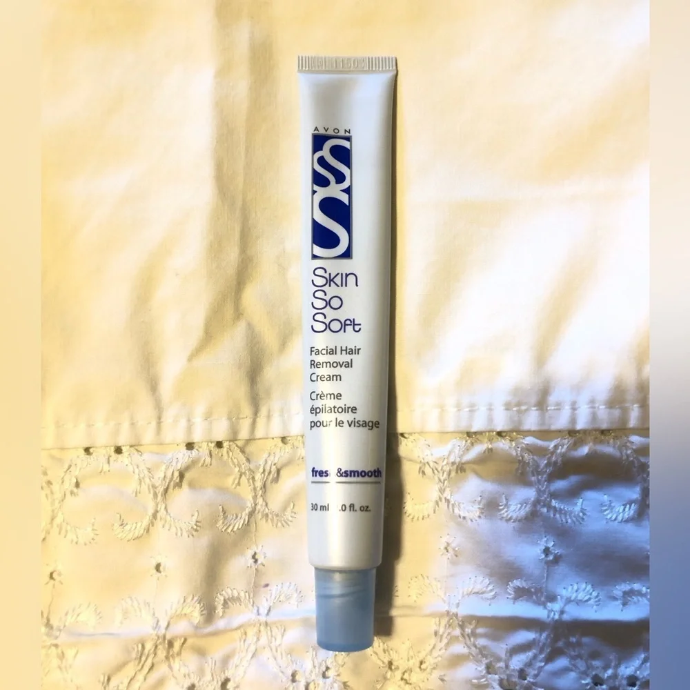DISCONTINUED Avon Skin So Soft Facial Hair Removal Cream - Blue 1 oz brand new